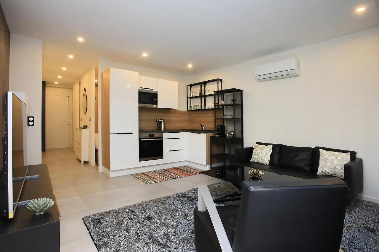 Appartement Avec Balcon Supercroisette Cannes